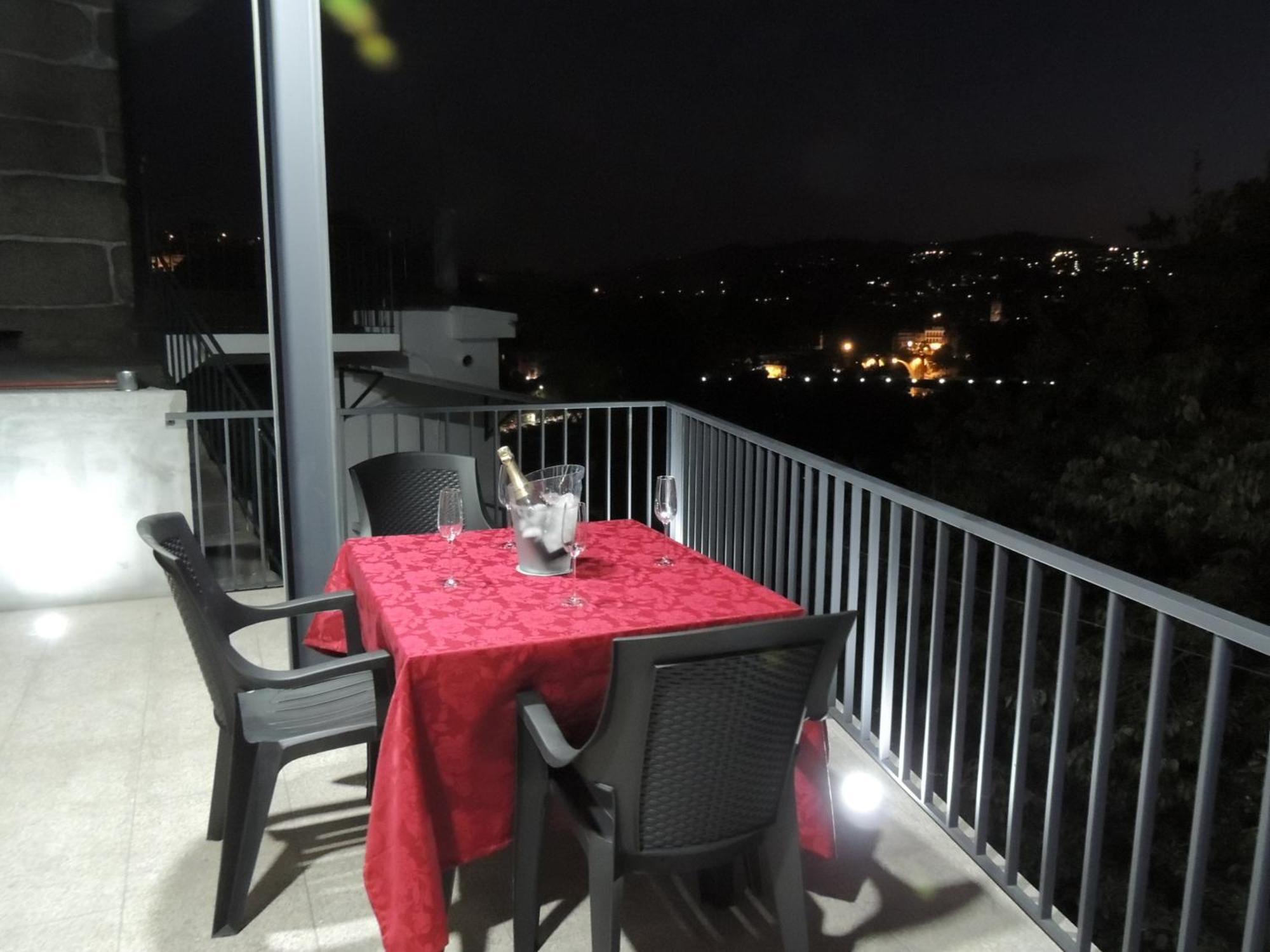 Apartamento Amarante - Vista Sao Goncalo Номер фото